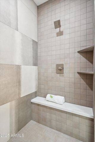 5533 E EARLL Drive, Phoenix, AZ 85018