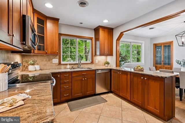 8117 WOODLOO CT, Ellicott City, MD 21043