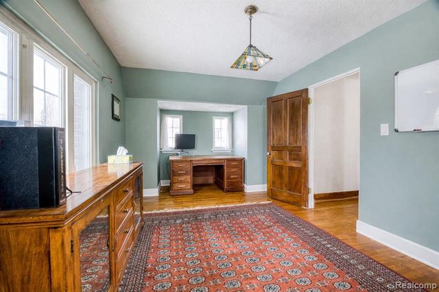 142 Ottawa Drive, Pontiac, MI 48341