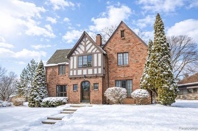 142 Ottawa Drive, Pontiac, MI 48341