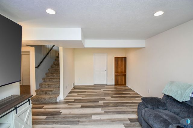 201 S Foss Ave Avenue, Sioux Falls, SD 57110