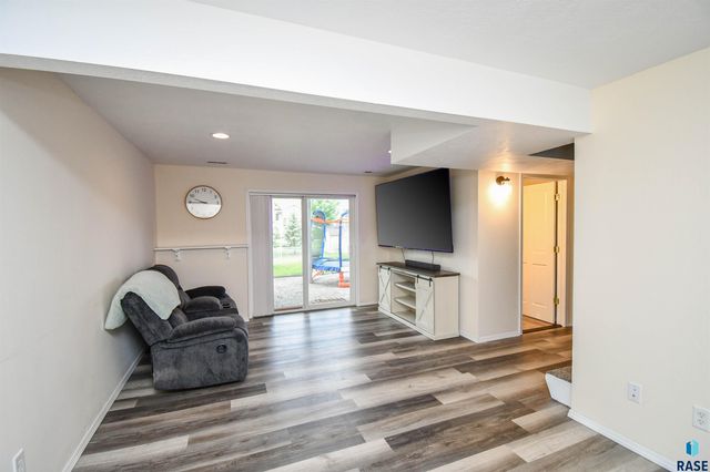 201 S Foss Ave Avenue, Sioux Falls, SD 57110