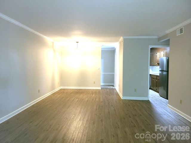 2141 Selwyn Avenue 104, Charlotte, NC 28207
