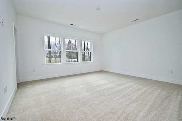 26 Arowana Rd, Randolph Twp., NJ 07869