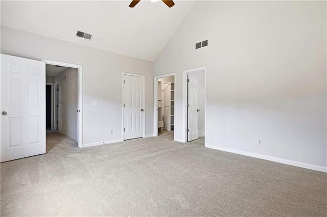 621 Radford Circle, Woodstock, GA 30188