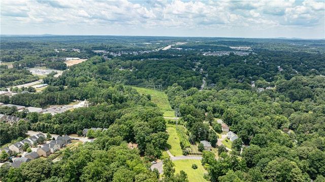 621 Radford Circle, Woodstock, GA 30188