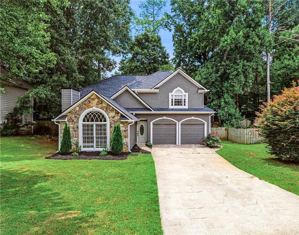 621 Radford Circle, Woodstock, GA 30188