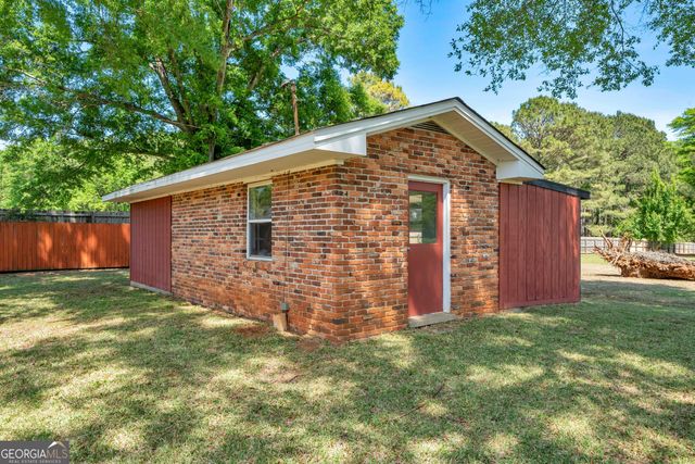 242 Lake Joy Road, Perry, GA 31069
