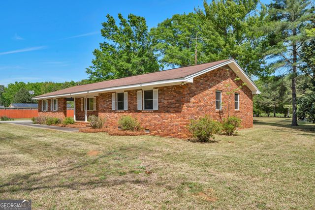 242 Lake Joy Road, Perry, GA 31069