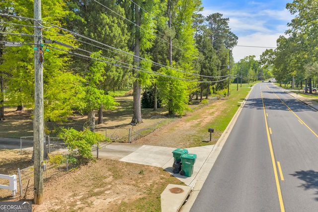 242 Lake Joy Road, Perry, GA 31069