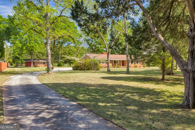 242 Lake Joy Road, Perry, GA 31069