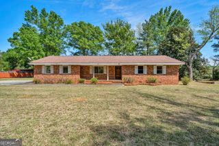 242 Lake Joy Road, Perry, GA 31069