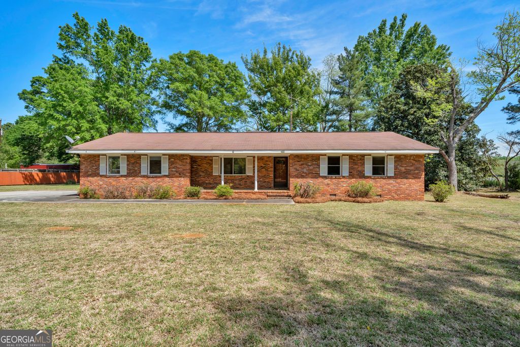 242 Lake Joy Road, Perry, GA 31069