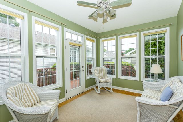 12719 Madison Avenue, Urbandale, IA 50323