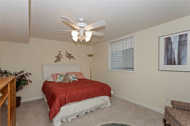 12719 Madison Avenue, Urbandale, IA 50323