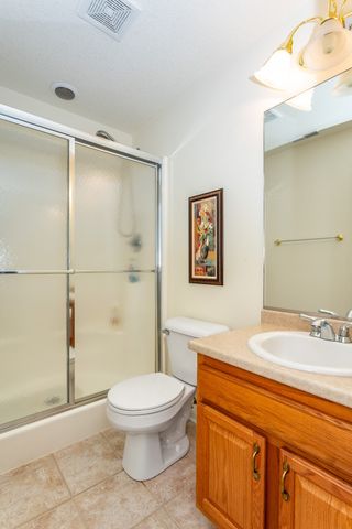 12719 Madison Avenue, Urbandale, IA 50323