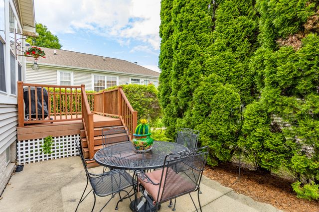 12719 Madison Avenue, Urbandale, IA 50323