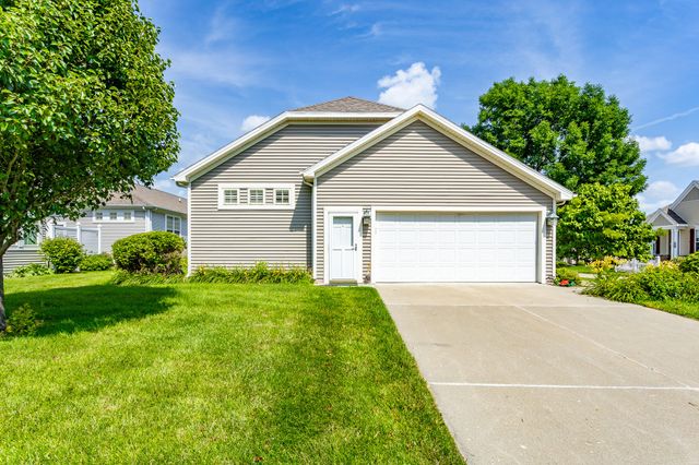 12719 Madison Avenue, Urbandale, IA 50323