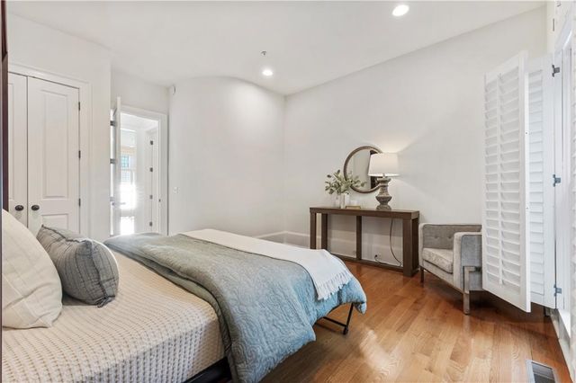 225 Founders Mill Court, Roswell, GA 30075
