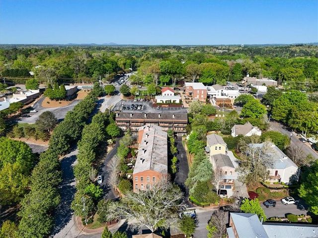 225 Founders Mill Court, Roswell, GA 30075