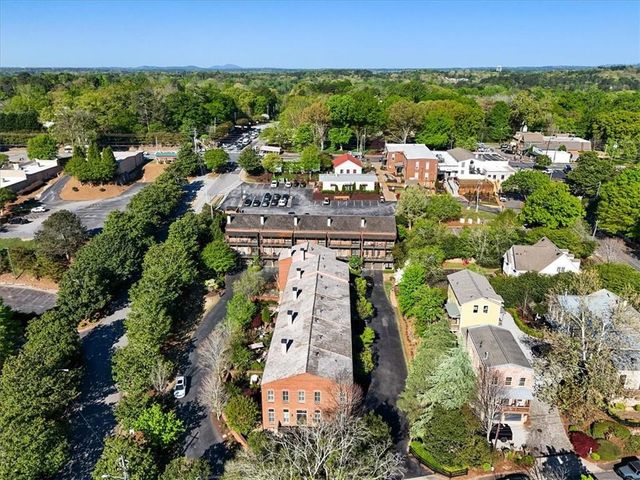225 Founders Mill Court, Roswell, GA 30075