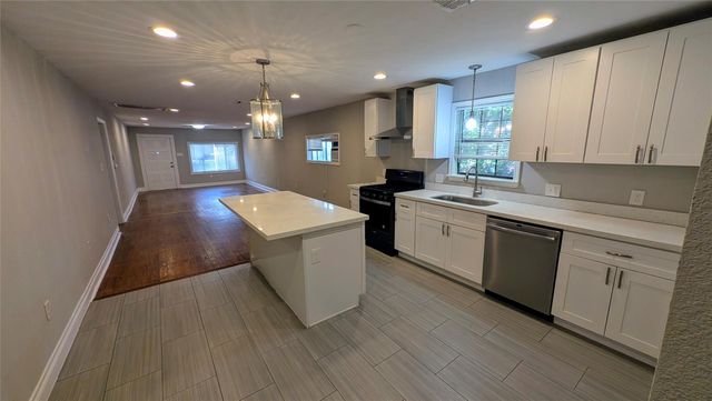 710 W 23rd Street, Houston, TX 77008