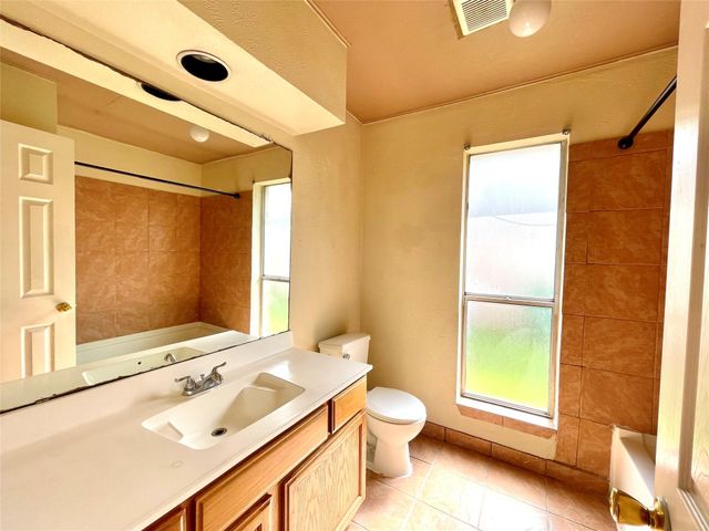 6310 Star Lake Drive, Houston, TX 77396