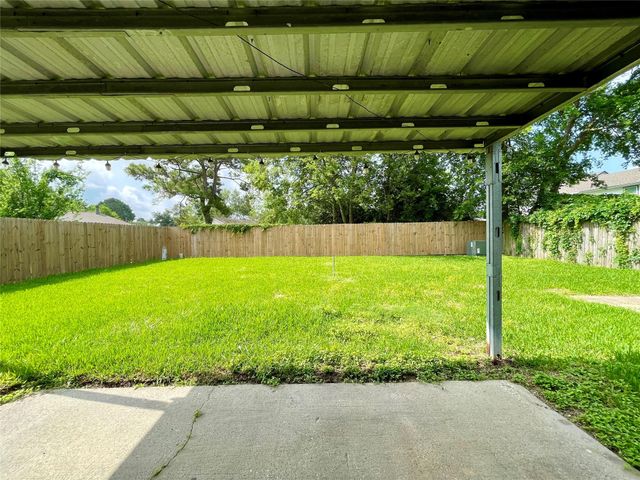6310 Star Lake Drive, Houston, TX 77396
