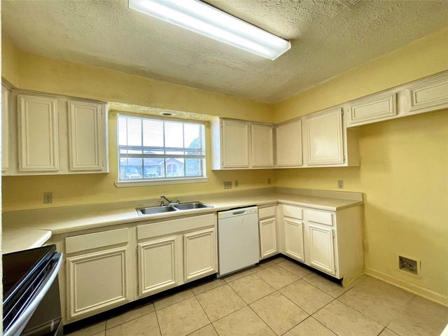 6310 Star Lake Drive, Houston, TX 77396
