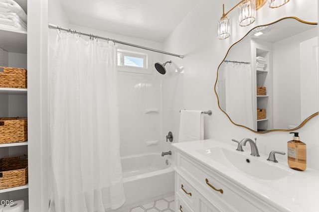 552 Haven Street, Medford, OR 97501