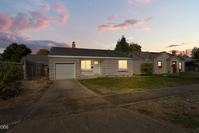 552 Haven Street, Medford, OR 97501