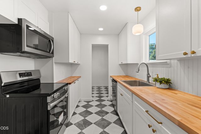 552 Haven Street, Medford, OR 97501