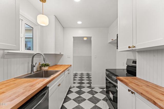 552 Haven Street, Medford, OR 97501