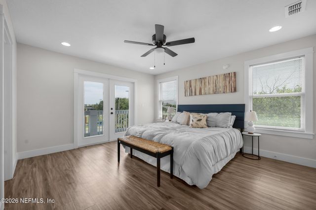 408 8TH Street S, Jacksonville Beach, FL 32250