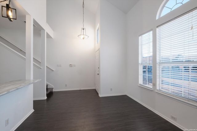 7714 Crown Ledge, San Antonio, TX 78251