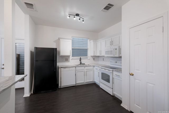 7714 Crown Ledge, San Antonio, TX 78251