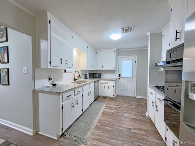 1245 Wright Street, Prattville, AL 36066