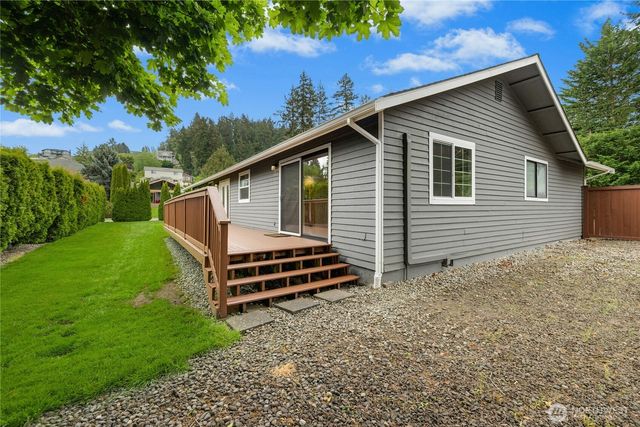 1044 NE Swanson Way, Poulsbo, WA 98370