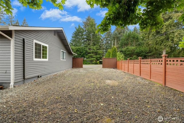 1044 NE Swanson Way, Poulsbo, WA 98370