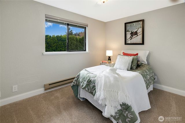 1044 NE Swanson Way, Poulsbo, WA 98370