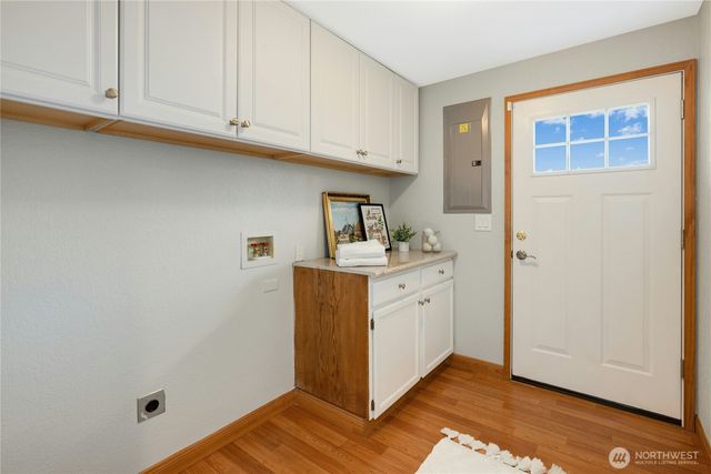 1044 NE Swanson Way, Poulsbo, WA 98370
