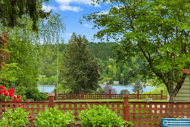 1044 NE Swanson Way, Poulsbo, WA 98370