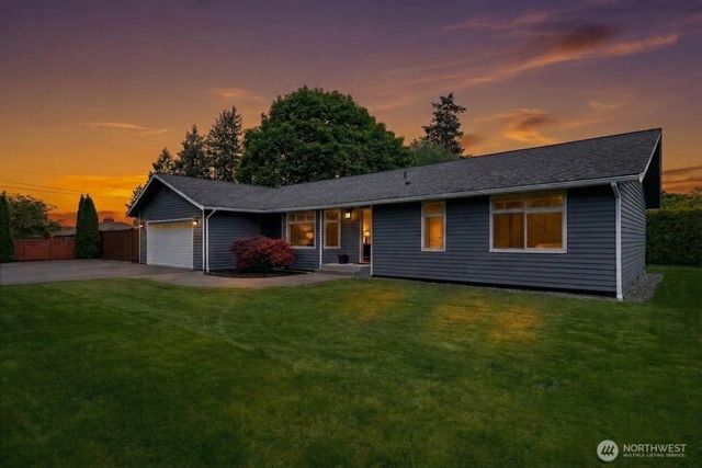 1044 NE Swanson Way, Poulsbo, WA 98370