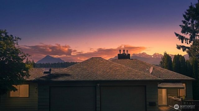 1044 NE Swanson Way, Poulsbo, WA 98370