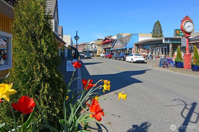 1044 NE Swanson Way, Poulsbo, WA 98370