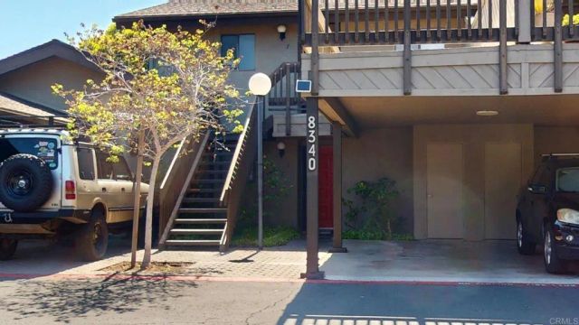 8340 Via Sonoma F, La Jolla, CA 92037