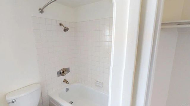 8340 Via Sonoma F, La Jolla, CA 92037