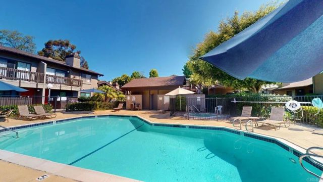 8340 Via Sonoma F, La Jolla, CA 92037