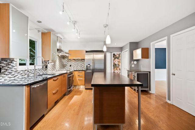 101 Pinehill Way, Cary, NC 27513