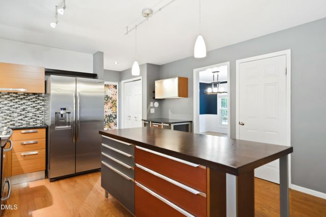 101 Pinehill Way, Cary, NC 27513